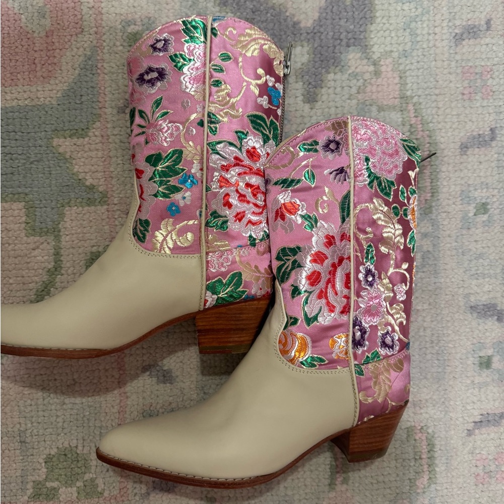 Momo NYC Pink Western Cowboy Boots - Floral Print